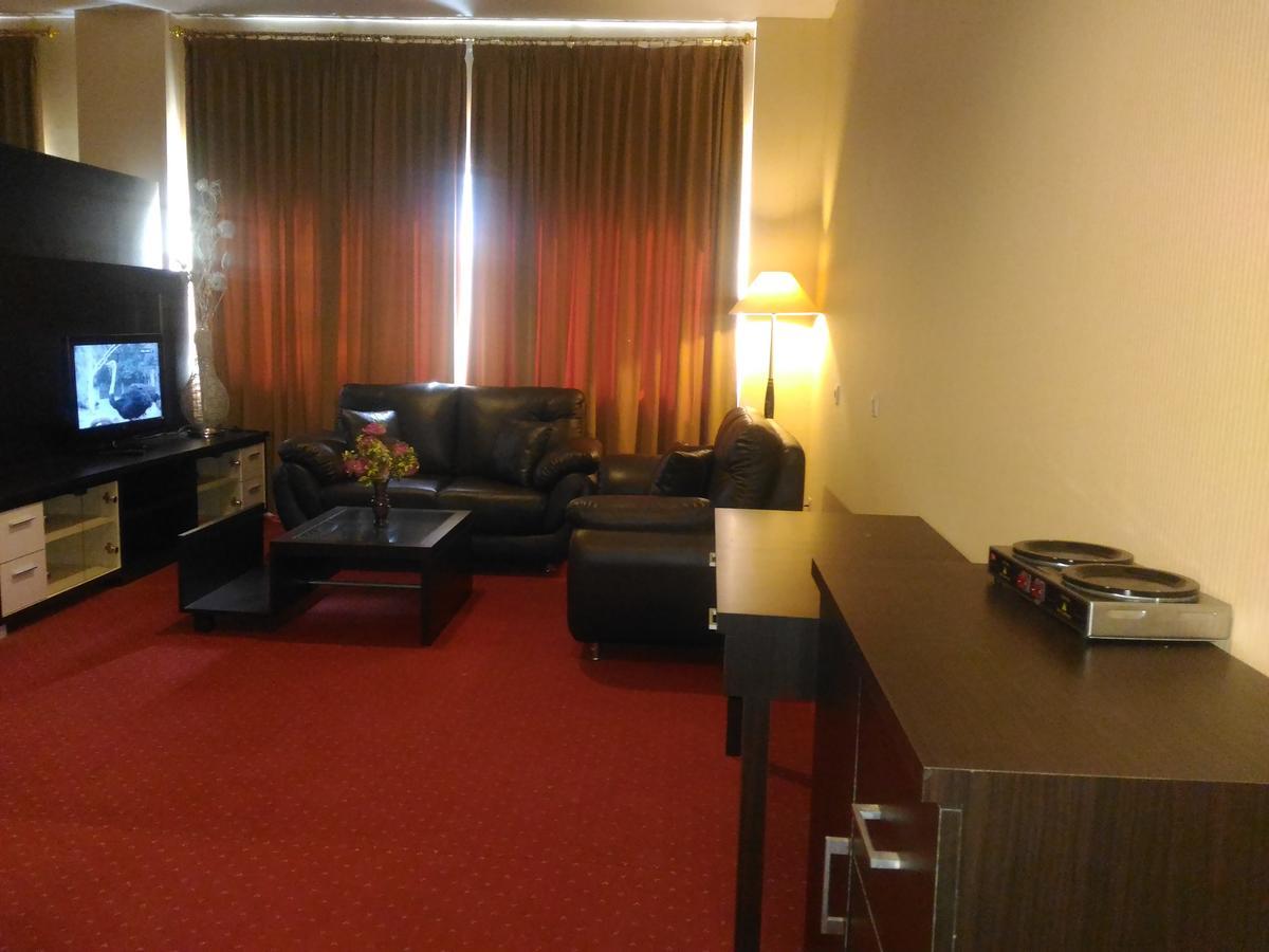 Grand Royal Taliwang Hotel Exterior foto