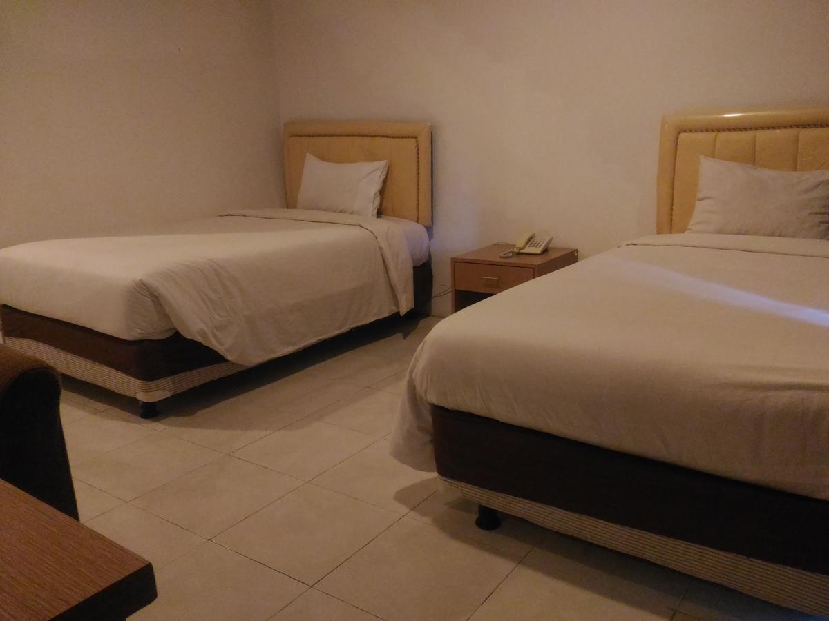 Grand Royal Taliwang Hotel Quarto foto